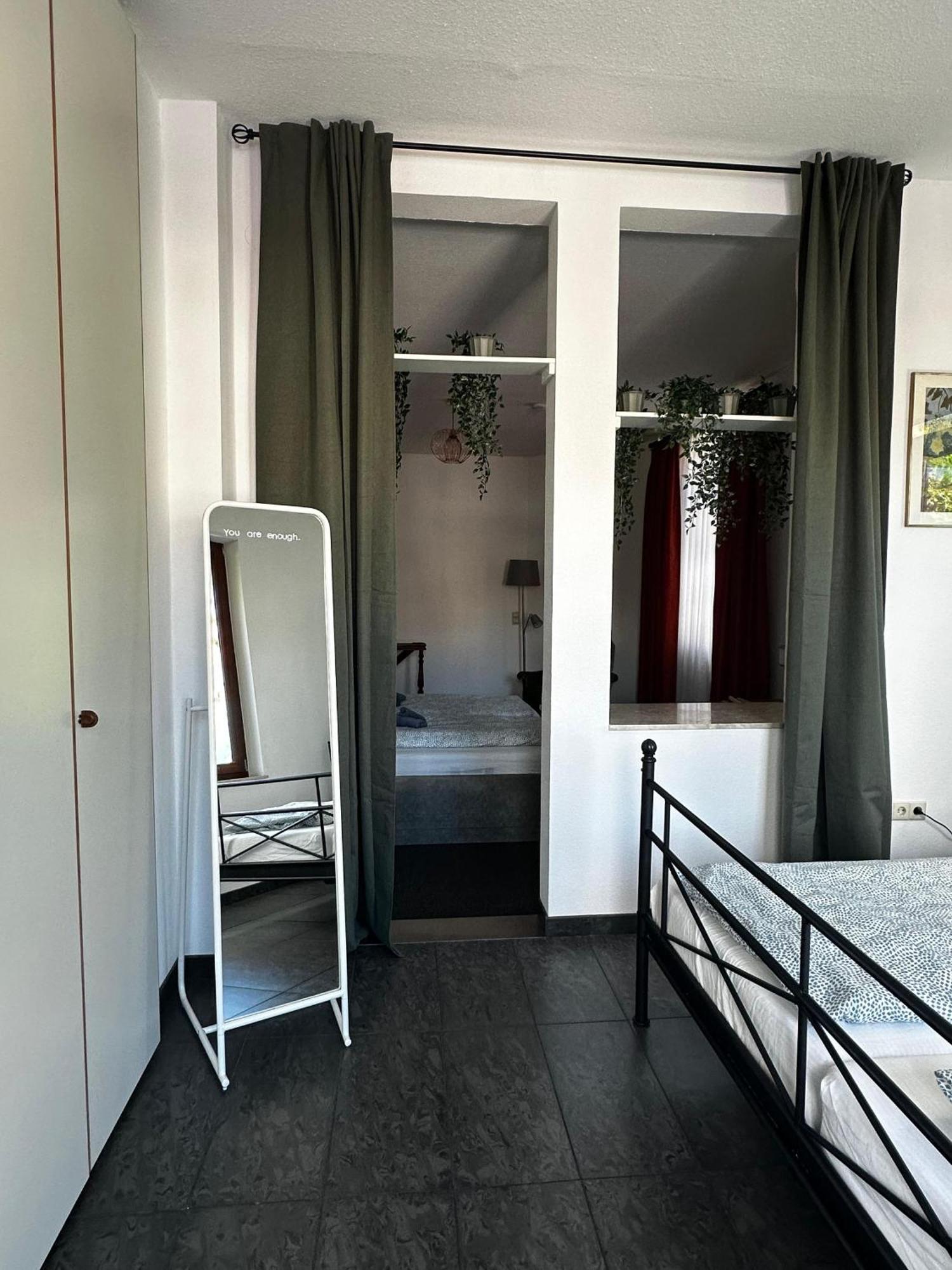 Maisonettewohnung Im Loft Stil Mit Wunderschoener Terrasse カールスルーエ エクステリア 写真